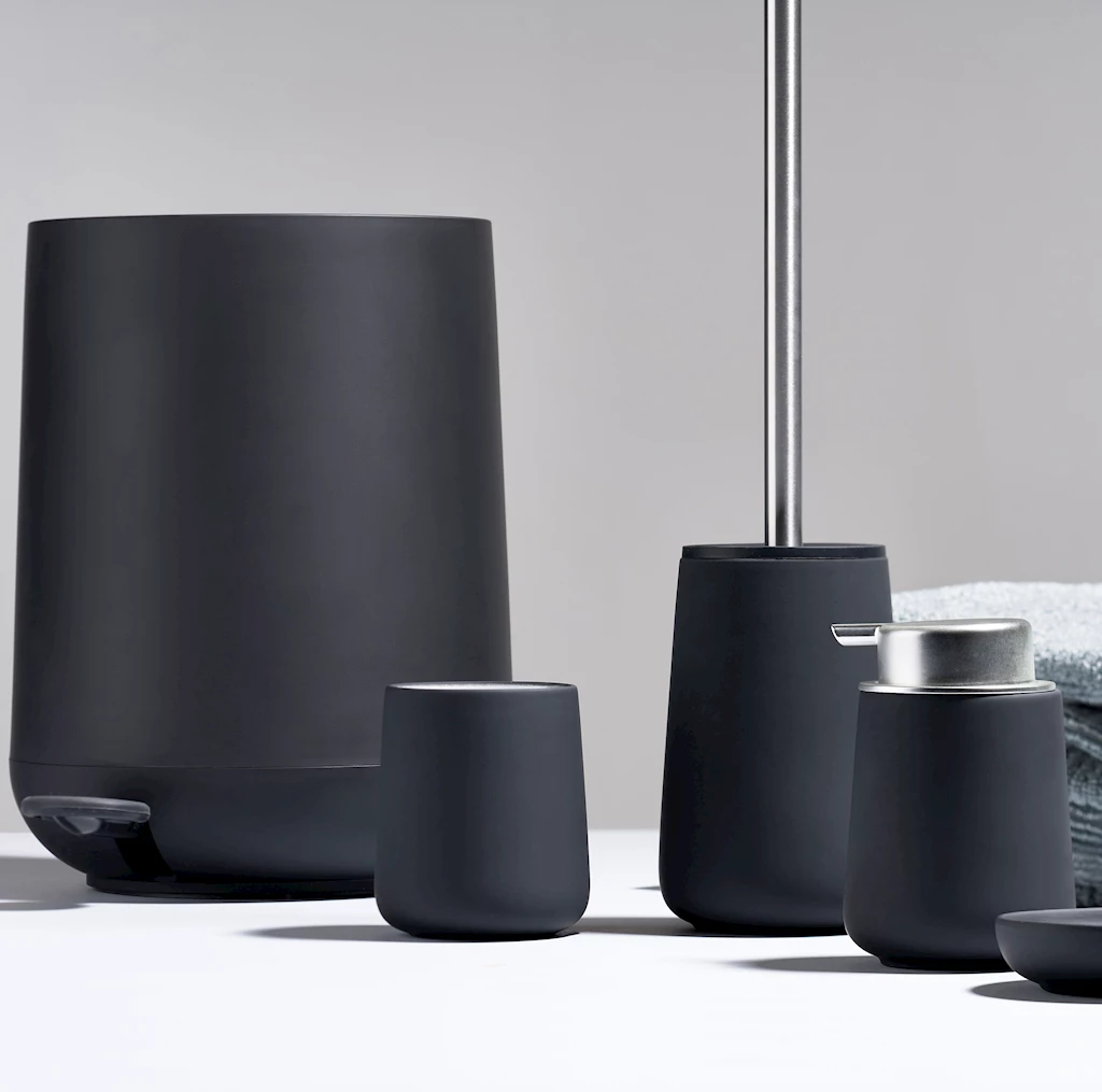 Nova pedalbøtte 5 l, Black Nova pedalbøtte 5 l, Black